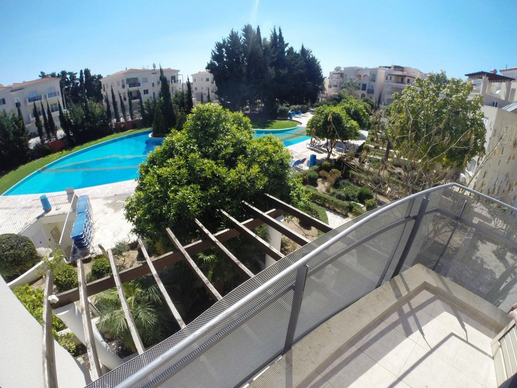 Hesperides Gardens Villa Paphos Extérieur photo