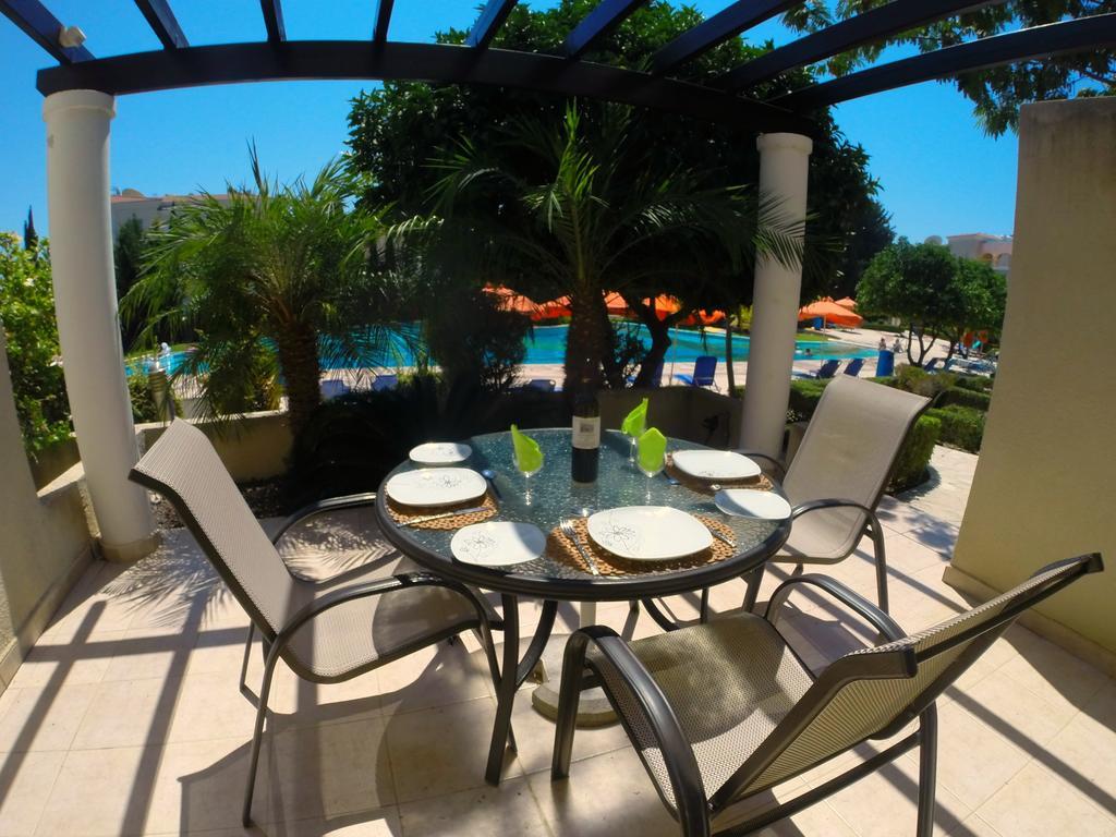 Hesperides Gardens Villa Paphos Extérieur photo